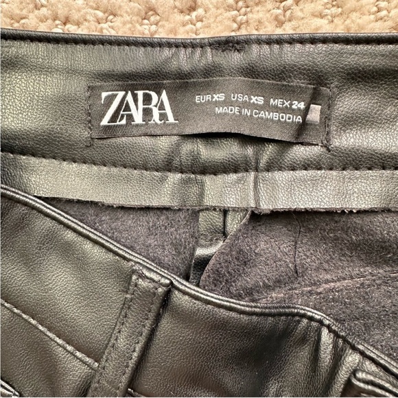 BLOGGERS FAV ZARA FAUX LEATHER STRAIGHT LEG PANTS size XS - Picture 11 of 12